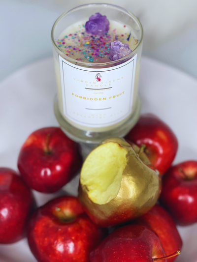 Indulge in the Tempting Aroma of "Forbidden Fruit" Candy Mapel Apple Scented Candle