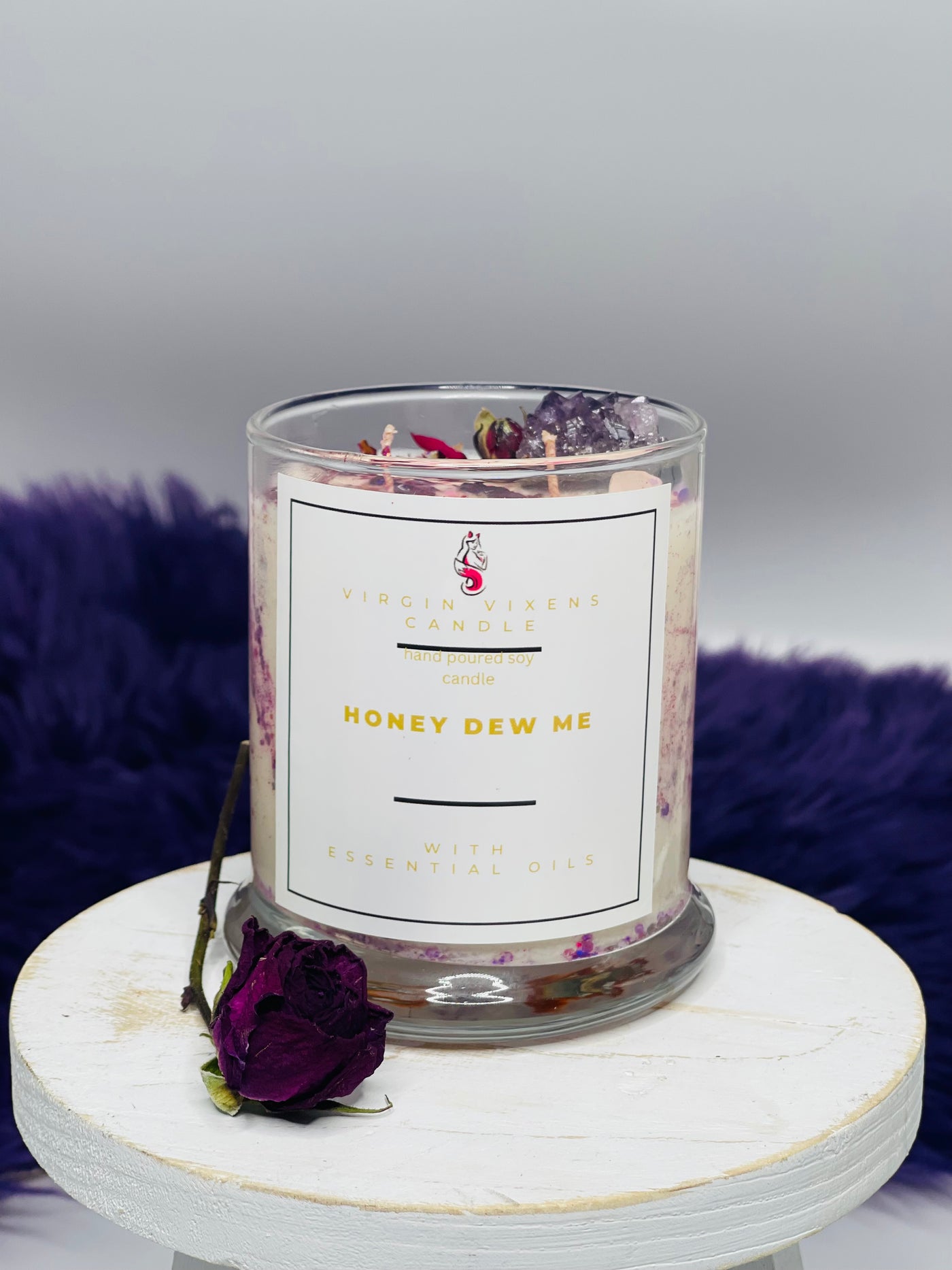 Experience the Feeling of Nostalgia with our "Honey Dew Me" Honey Suckle Scented Candle